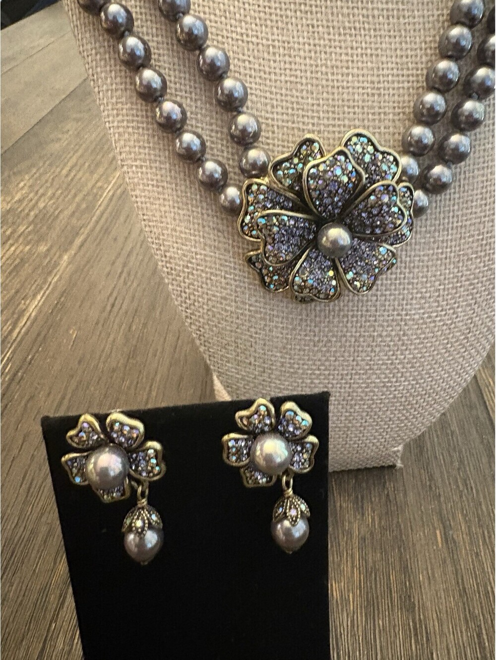 Heidi Daus Signed with box rhinestone floral necklace set